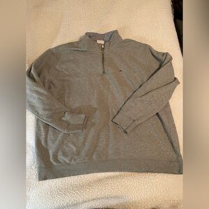 Vineyard Vines Men’s Light Gray Quarter-Zip Pullover